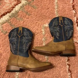 Roper square-toed cowgirl boots